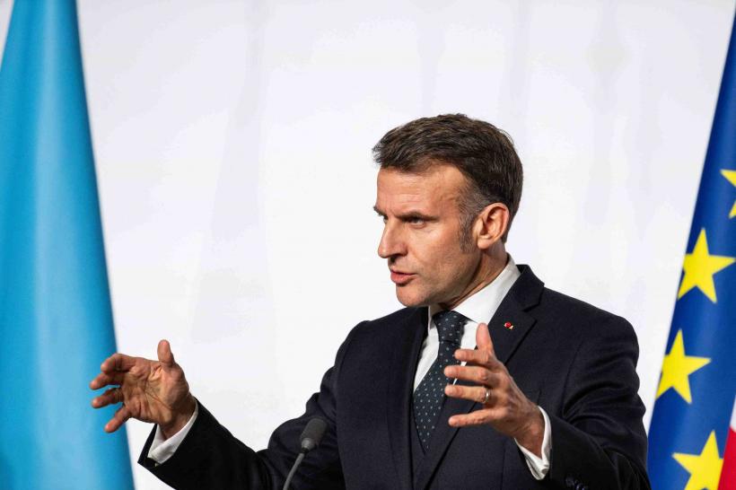 Macron anunță pregătiri pentru reluarea discuțiilor între liderii europeni și Putin