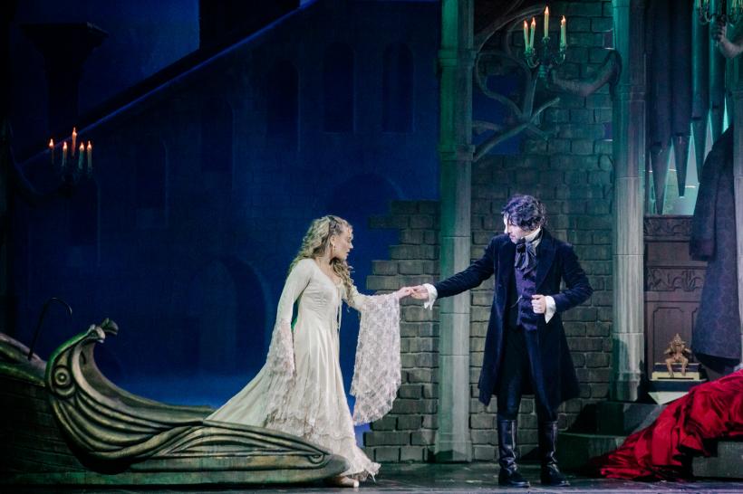 Musicalul-fenomen „Fantoma de la Operă” se vinde „ca pâinea caldă” 18992950