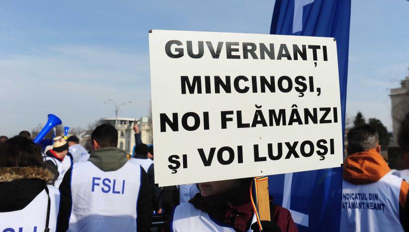 Protestul sindicaliștilor din Educație: „Căutăm ministru. Oferim: salarii tăiate și haos legislativ” 18993202