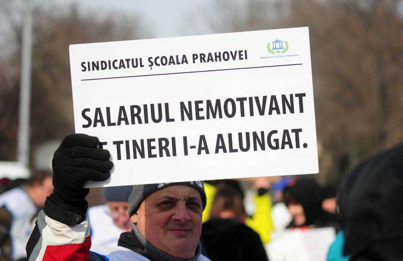 Protestul sindicaliștilor din Educație: „Căutăm ministru. Oferim: salarii tăiate și haos legislativ” 18993209