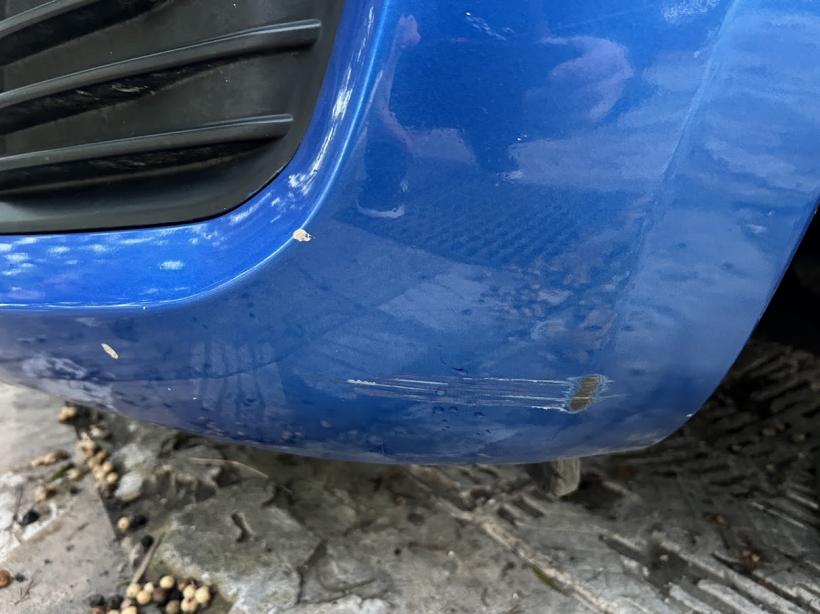 Cum se conduce o mașină cu volan pe dreapta 18993334