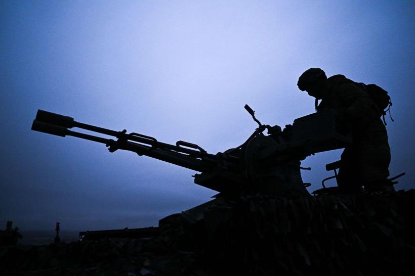 Trump va prioritiza țările cu cheltuieli militare mari pentru vânzarea de arme americane