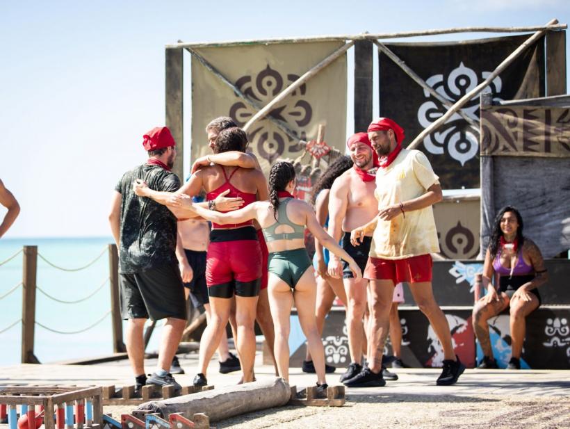 Diseară, Consiliul Tribal schimbă totul la Survivor! O nouă concurentă, o revenire și o eliminare agită starea triburilor 18993648