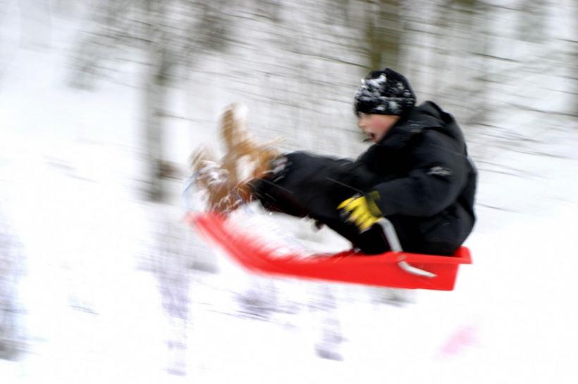 Horoscop zilnic 9 februarie 2026: Schimbări importante, revelații și decizii curajoase pentru toate zodiile