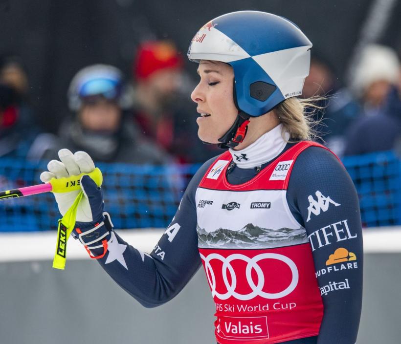 Lindsey Vonn, accident terifiant la JO Milano-Cortina 2026. Schioarea de 41 de ani, transportată cu elicopterul la spital după o căzătură devastatoare 18993679