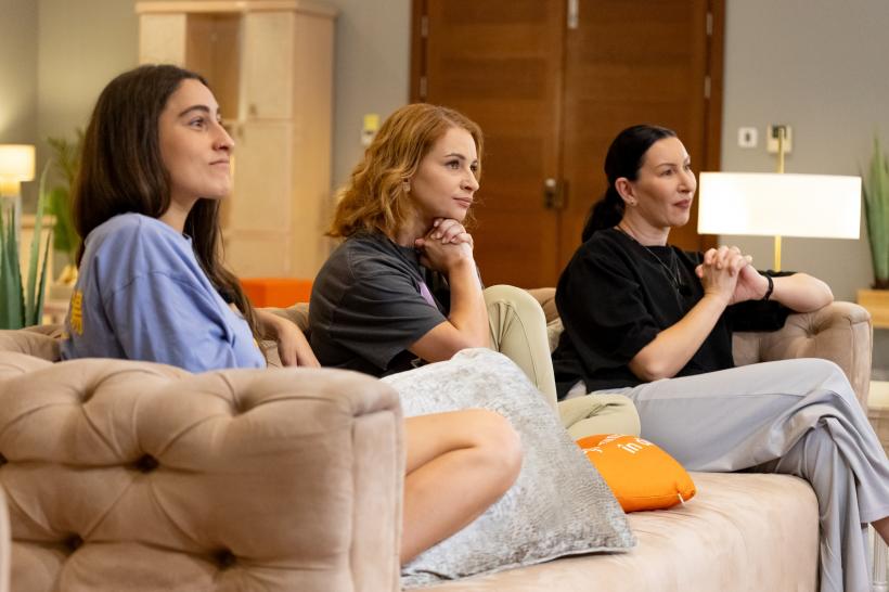 Diseară, la Power Couple, într-o probă deja cunoscută, fetele muncesc, în timp ce băieții vor avea o misiune... specială: ”nu o să ne omorăm cu munca, puteți ațipi” 18993800