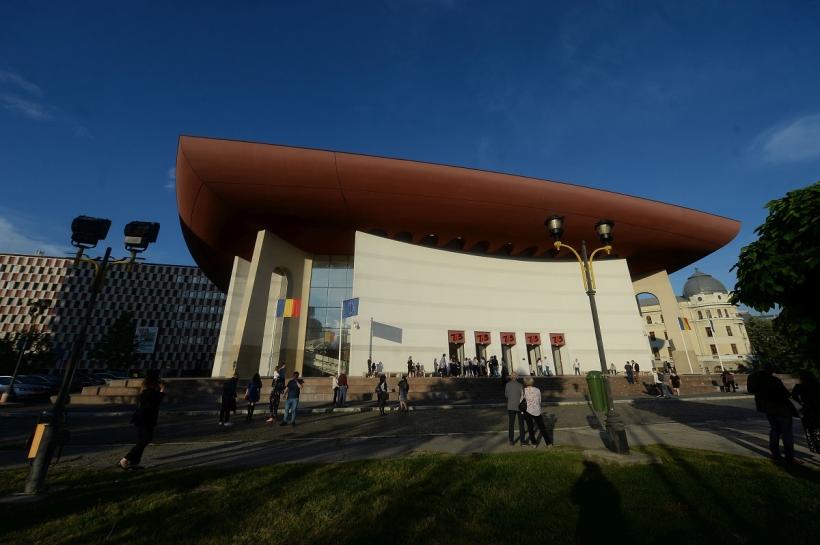 Actorii TNB protestează faţă de proiectul Ministerului Culturii privind evidenţa timpului de muncă