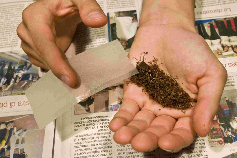 Pedepse mai aspre și reguli mai stricte pentru droguri. Românii, transformați în turnători 18993896