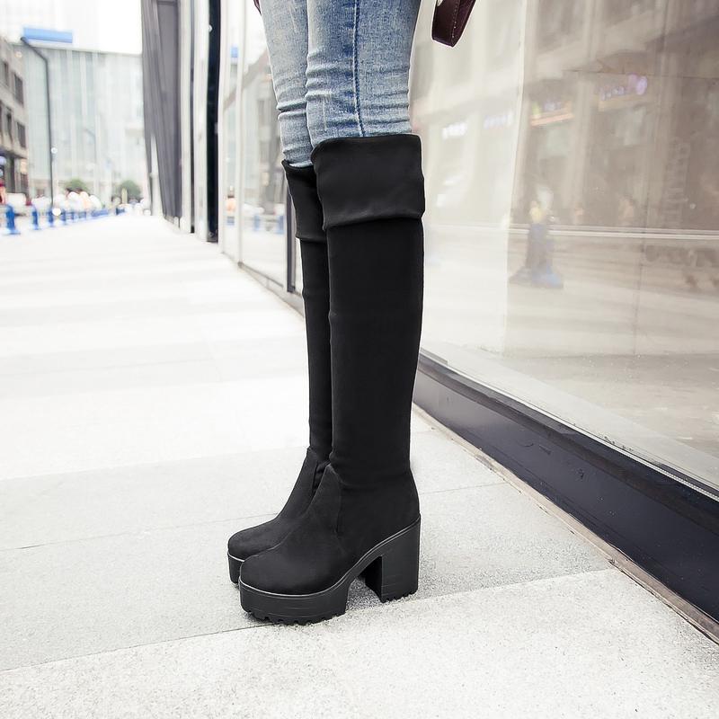 Îngrijirea cizmelor în sezonul rece: Pași simpli pentru rezultate perfecte