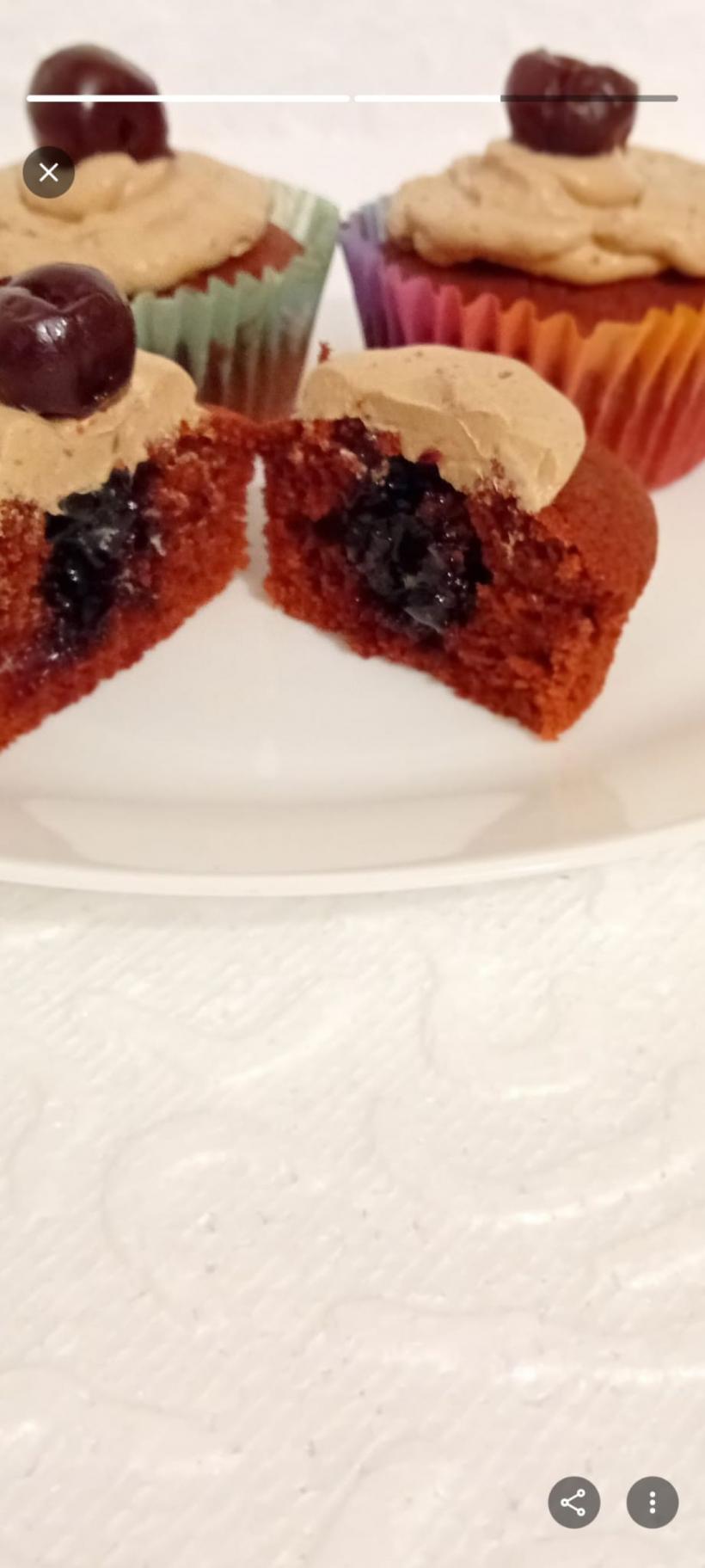 Gustul iubirii: Rețetă de brioșe roșii pentru Ziua Îndrăgostiților 18994485