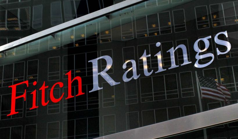 Fitch menține ratingul României la BBB minus: riscuri majore pentru economie