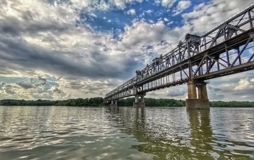 Circulație mai rapidă pe podul Giurgiu–Ruse în vacanța de schi, după ajustarea semafoarelor