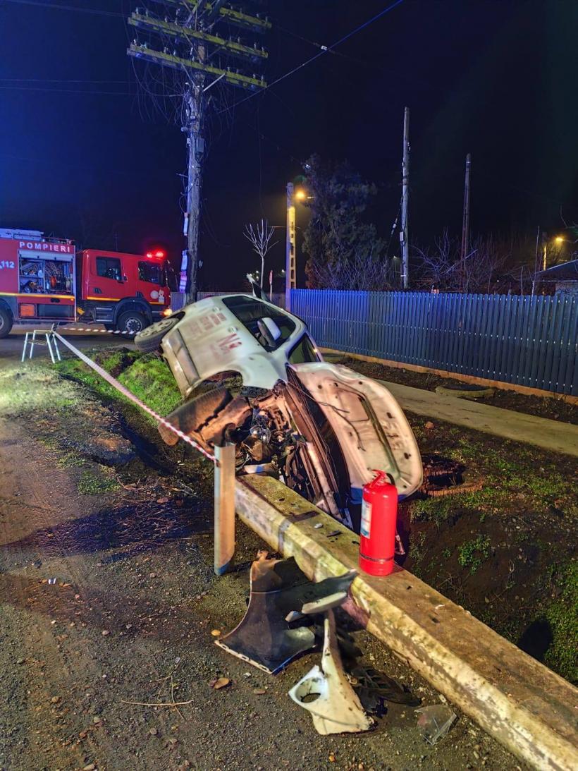 O mașină cu șase oameni s-a răsturnat într-un șanț, în Teleorman 