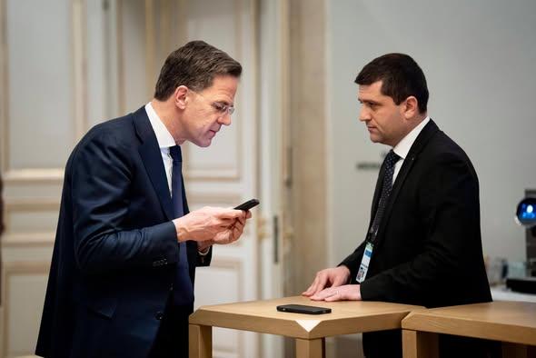 Ministrul Apărării, discuții cu Secretarul General al NATO la München: România, pilon de stabilitate 18994776