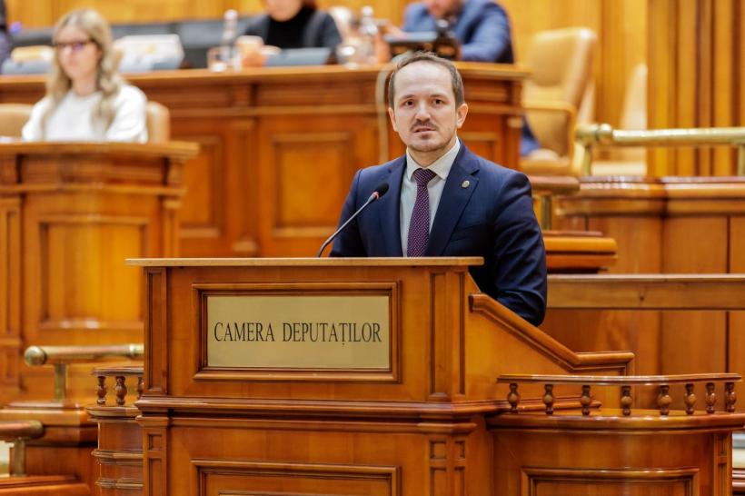 USR vrea ca intrarea în Corpul experților electorali să se facă doar prin examen și cu diplomă de liceu