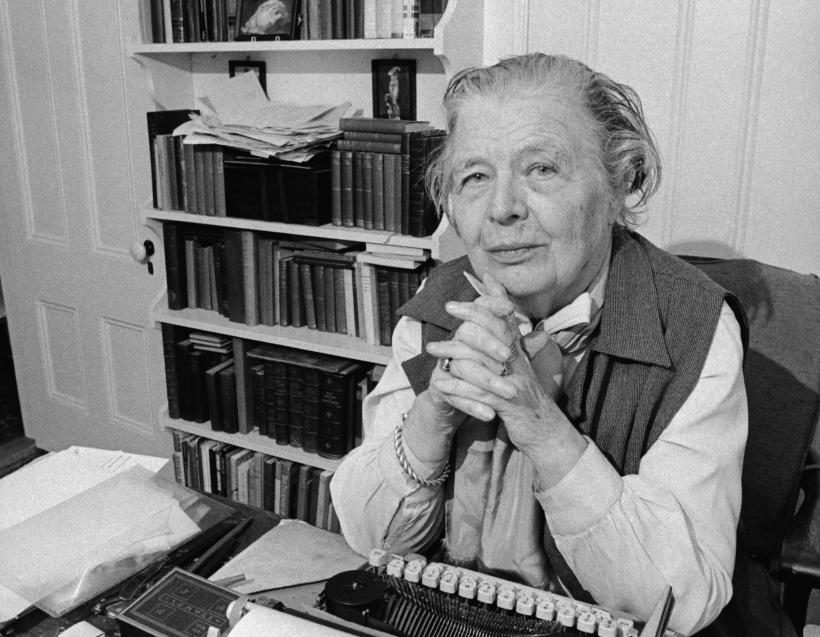 Marguerite Yourcenar, fiica erudiției și mama învățăturii. Povestea scriitoarei care l-a nemurit pe împăratul Hadrian 18994855