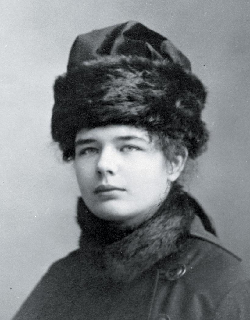 Marguerite Yourcenar, fiica erudiției și mama învățăturii. Povestea scriitoarei care l-a nemurit pe împăratul Hadrian 18994856