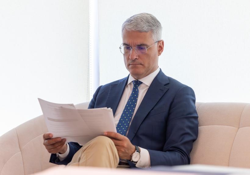 Dragoș Pîslaru: „Guvernul condus de Ilie Bolojan a reușit, pentru prima dată în istorie, tăierea pensiilor speciale”