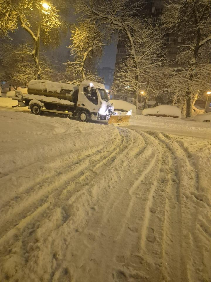 Efectul ninsorii: Poluarea cu PM2.5 atinge valori istorice minime în Capitală