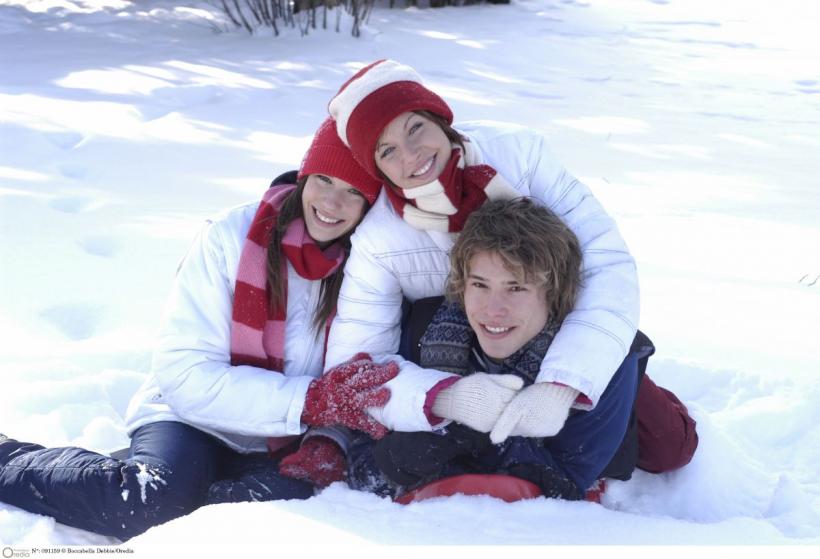 Horoscop zilnic, 19 februarie 2026: Taurii au scenarii negative în cap, iar Scorpionii simt nevoia să se apere