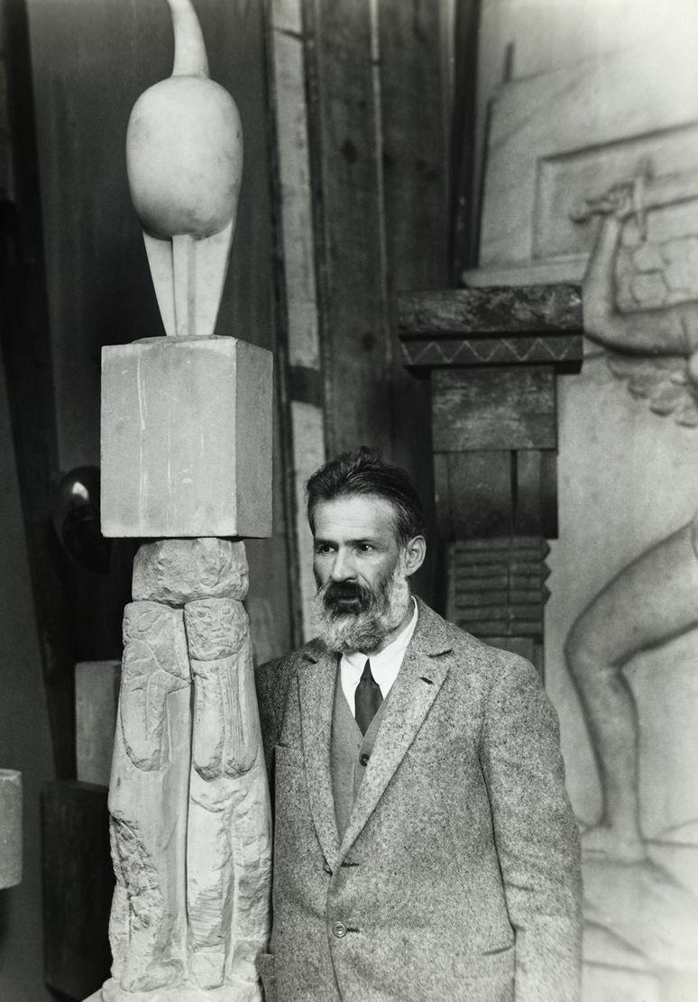 Brâncuși, ochi deschiși spre nemurire. 150 de ani de la nașterea unui artist care a redefinit sculptura 18995223
