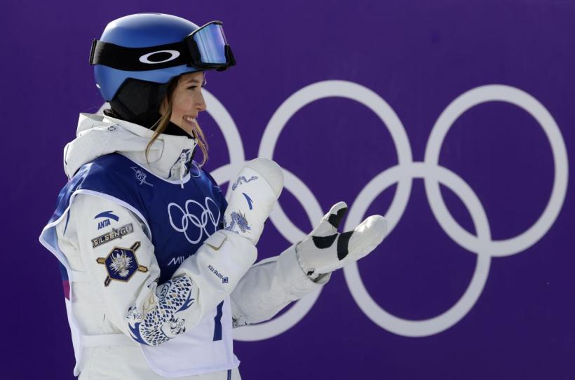 Cine este Eileen Gu: campioana olimpică atacată pentru că a ales să reprezinte China în locul SUA 18995404