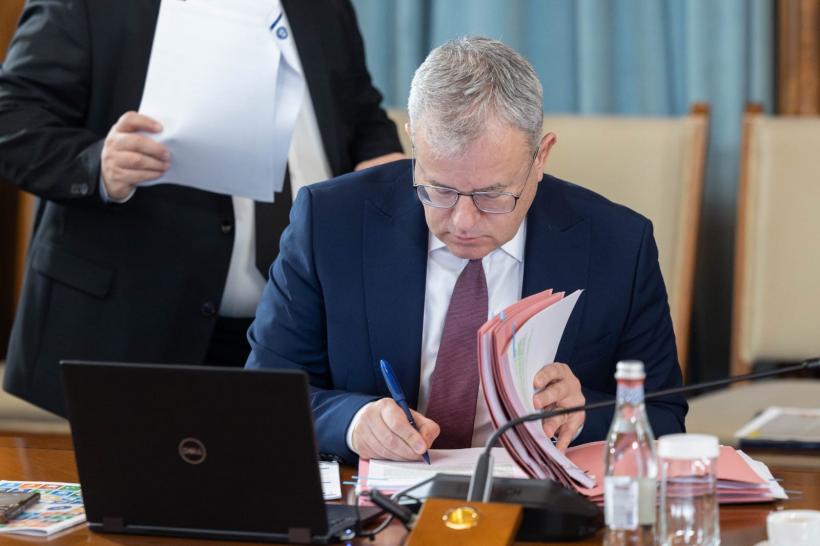 S-au găsit soluții pentru a moderniza drumul dintre Târgoviște și Sinaia, fără demolări 18995243