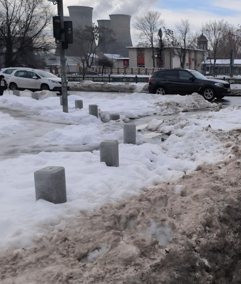 Amenzi de peste 200.000 de lei pentru deszăpezirea deficitară din Capitală 18995677