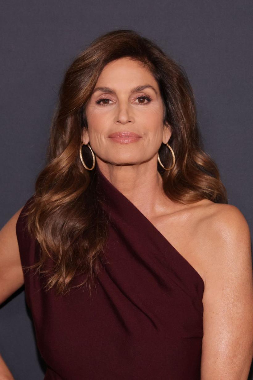 Cindy Crawford a împlinit 60 de ani. Cum arată astăzi celebrul fotomodel 18995687