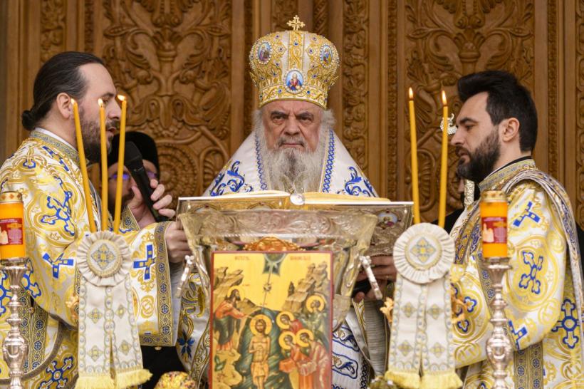 Zi de rugăciune națională pentru pace: Patriarhia Română cheamă credincioșii să se roage pentru Ucraina
