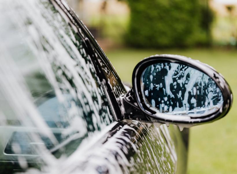 Cum să crești loialitatea clienților în spălătoria ta auto prin pachete de mentenanță sezonieră