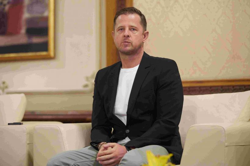 Bolojan își asmute „iepurele” de 1,2% împotriva rivalului Thuma, validat, în alegeri, de 60% dintre alegători