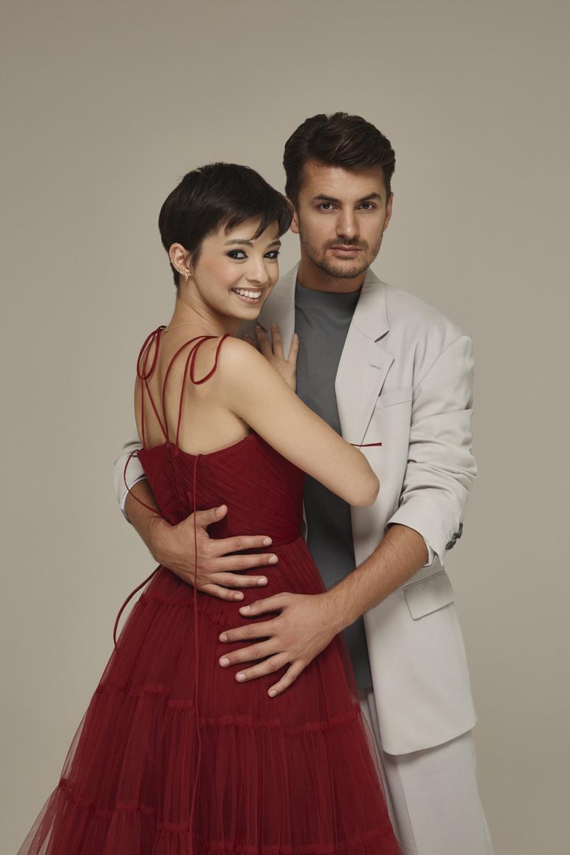 Serialul original Ana, Mi-ai fost scrisă în ADN, de la Antena 1, vândut internațional în Slovenia și Ungaria. „Suntem onorați că povestea noastră merge mai departe în lume!” 18996662