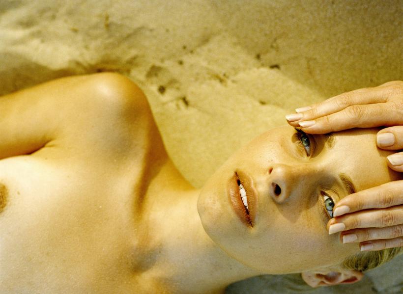 8 beneficii ale uleiului de chiparos pentru frumusețe și sănătate