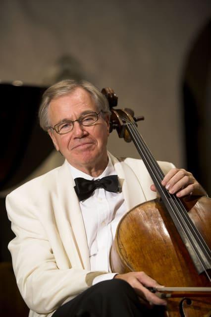 Artiști de renume internațional, în juriul ediției aniversare a Concursului Internațional George Enescu 18996975