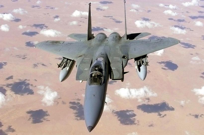 UPDATE Un avion de vânătoare s-a prăbușit în Kuweit, în apropierea unei baze militare americane