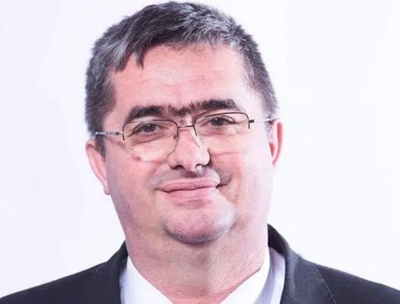 Familia fostului polițist Salvador Caragea, protejatul USR, a închiriat, în ultimii ani, toalete și lavoare pentru instituțiile statului din Gorj