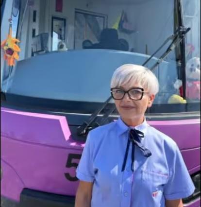 Șoferii și vatmanii clujeni, îmbrăcați în uniforme de la aceeași firmă de la care s-a dotat și Poliția Locală a lui Emil Boc