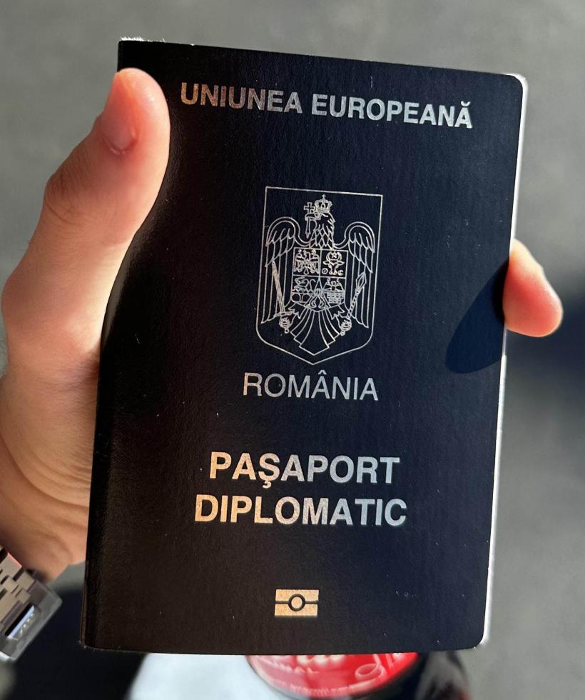 Un deputat vrea ca primarii și șefii de consilii județene să dețină pașaport diplomatic