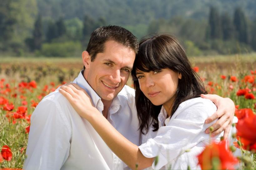 Horoscop dragoste martie 2026: patru zodii lovite de iubiri surpriză în martie