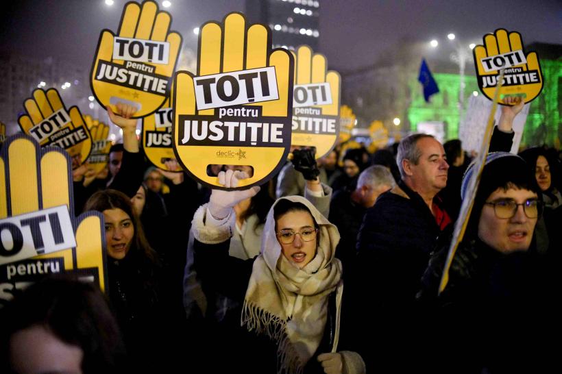 Panică la #rezist după ce ministrul Justiției a făcut nominalizările pentru șefia marilor parchete. S-a ajuns la amenințări la adresa lui Nicușor Dan, să nu semneze