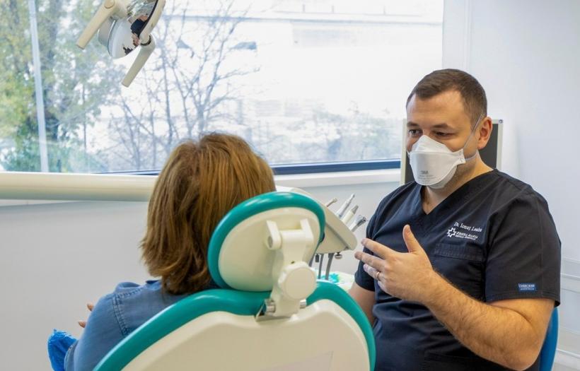 Jumătate dintre români nu trec pe la stomatolog, deși unul din patru are dinți lipsă