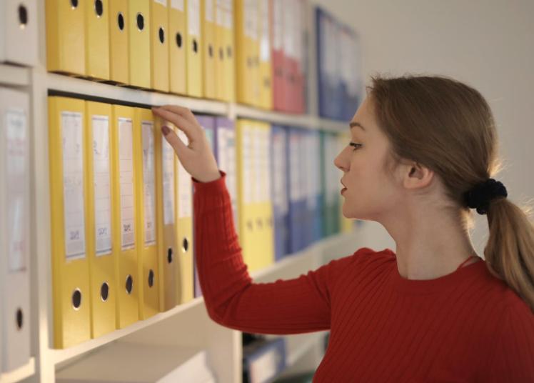 Arta organizării: cum influențează ordinea documentelor eficiența zilnică