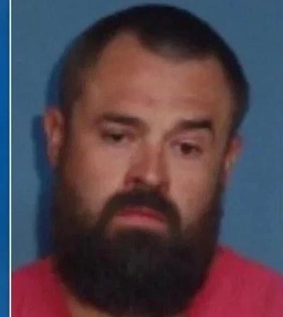 Povestea candidatului la postul de șerif acuzat că ar fi ucis pentru a-și proteja fiica