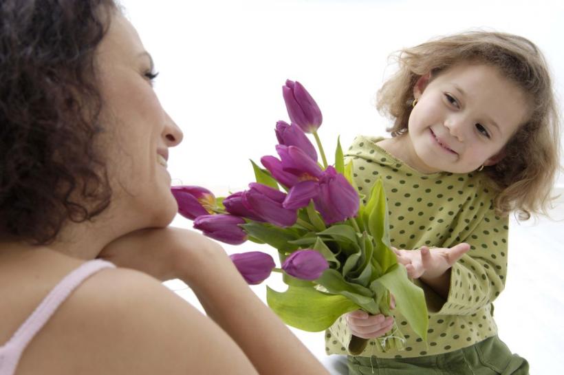 Horoscop 8 martie 2026: patru zodii primesc binecuvântări în timpul conjuncției Venus-Saturn