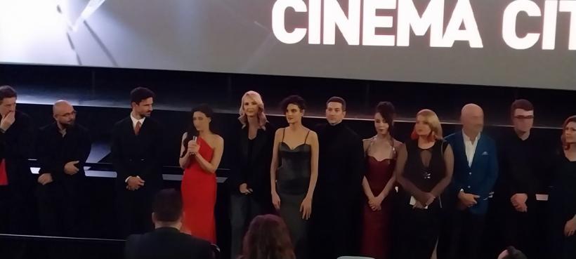 „Acel Martie”, un film românesc deja controversat, cu spioni SRI care-i înving pe ruși 18998035