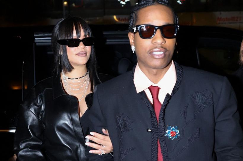 O femeie a tras cu pușca în casa Rihannei. Vedeta, A$AP Rocky şi cei trei copii se aflau în locuință