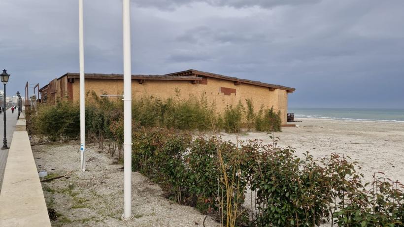 Hotelierii acuză autoritățile că susțin sistemul de șpăgi, la deschiderea litoralului 18998024