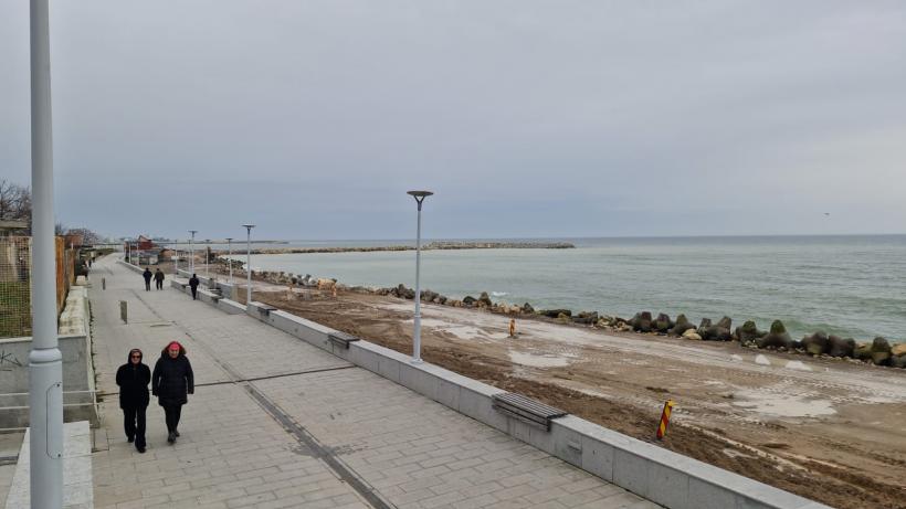 Hotelierii acuză autoritățile că susțin sistemul de șpăgi, la deschiderea litoralului 18998030