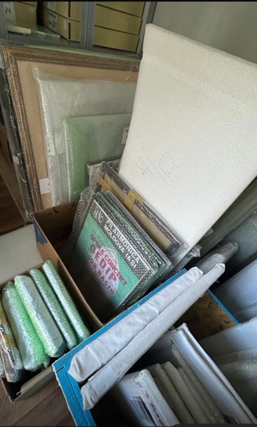 Obiecte de patrimoniu, păstrate în containere de 4 ani la Muzeul Enescu 18998247